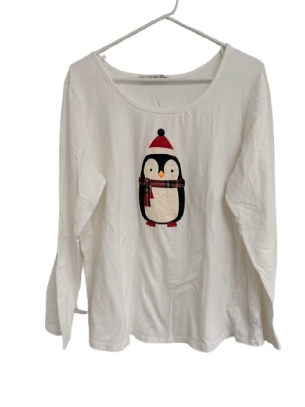 Women's White Penguin Applique Long Sleeve Pajama Top